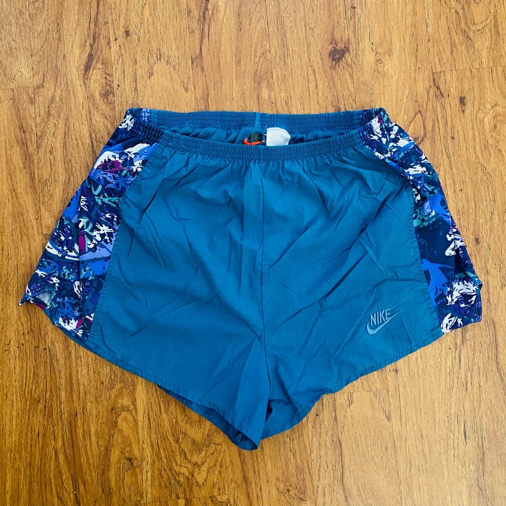 Vintage 90’s Nike shorts woman Authentic 14 L